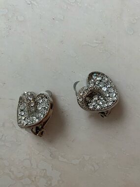 Rucinni Crystal Heart Clip-On Earrings - Silver Tone NWOT